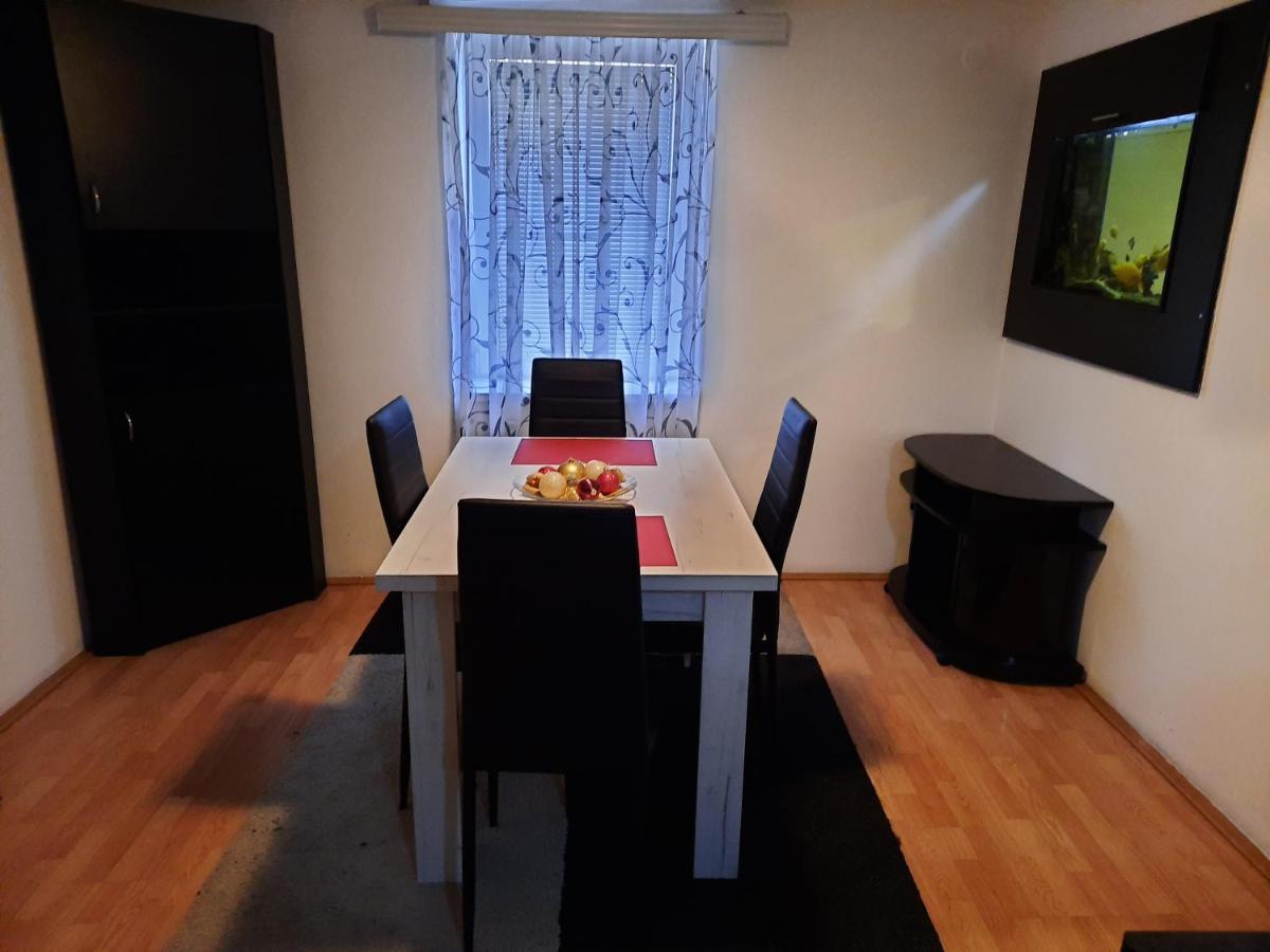 Downtown Apartment Smederevo Bagian luar foto