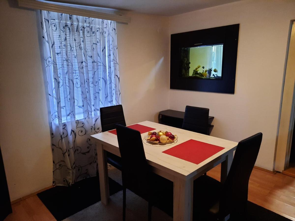 Downtown Apartment Smederevo Bagian luar foto